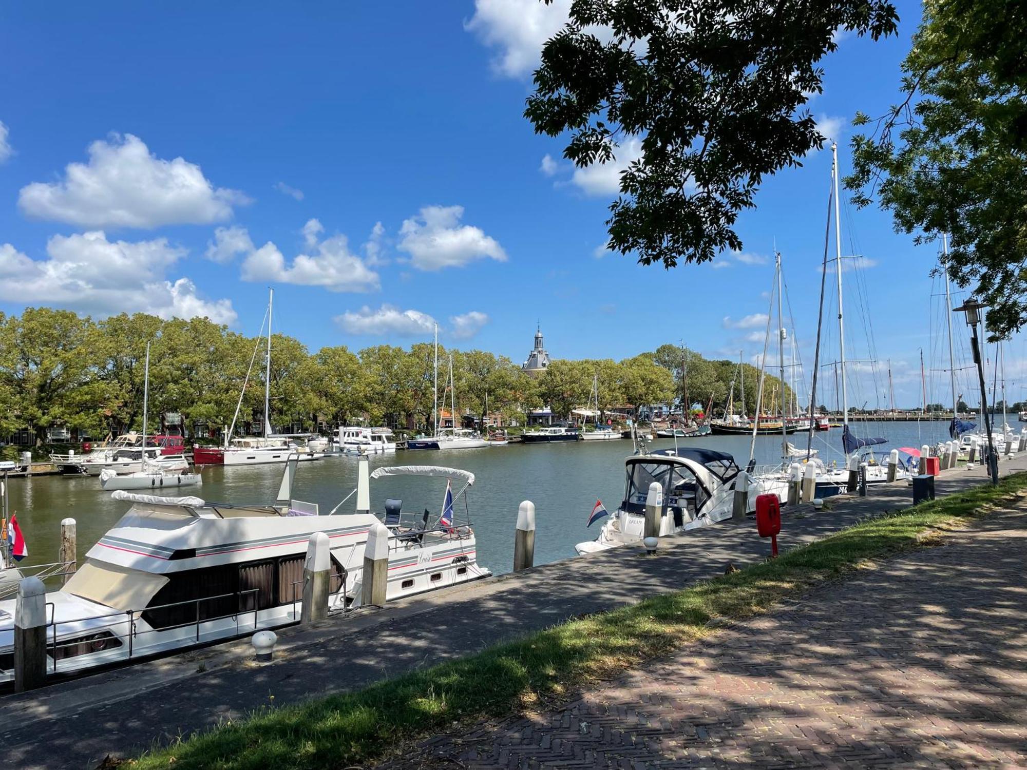 Hotelhuisjes Medemblik فيرينغْئِفيرف المظهر الخارجي الصورة