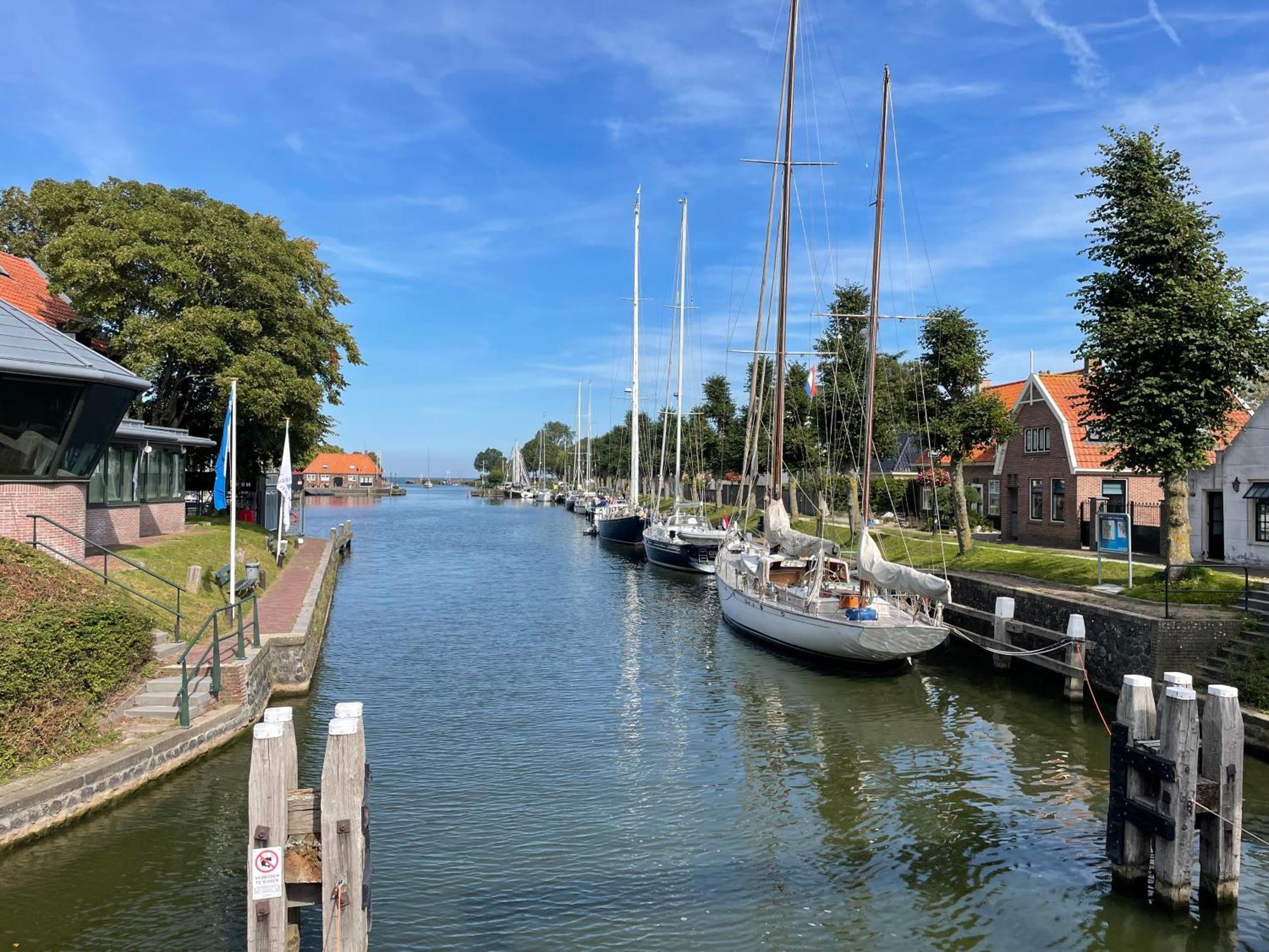 Hotelhuisjes Medemblik فيرينغْئِفيرف المظهر الخارجي الصورة