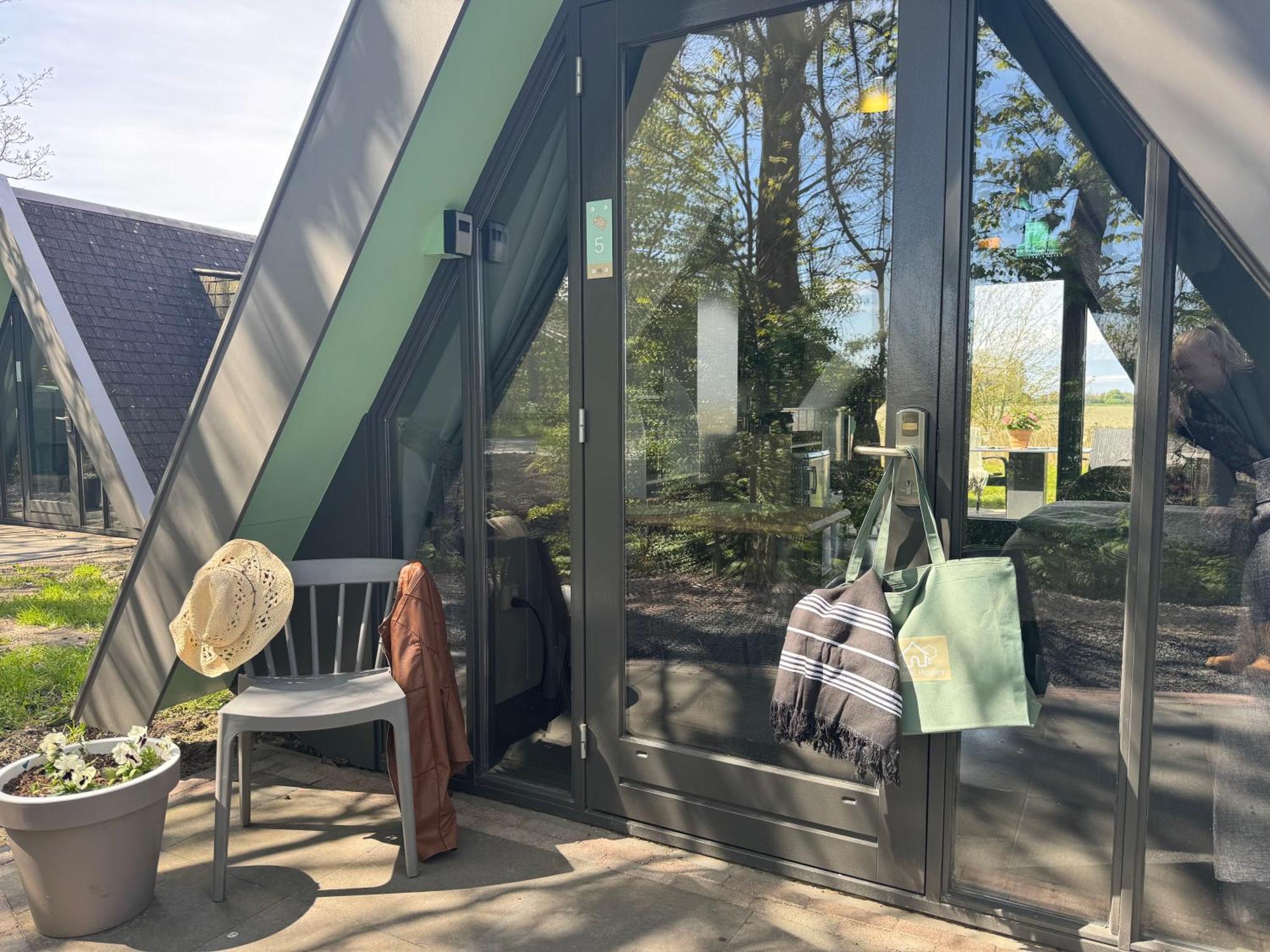 Hotelhuisjes Medemblik فيرينغْئِفيرف المظهر الخارجي الصورة