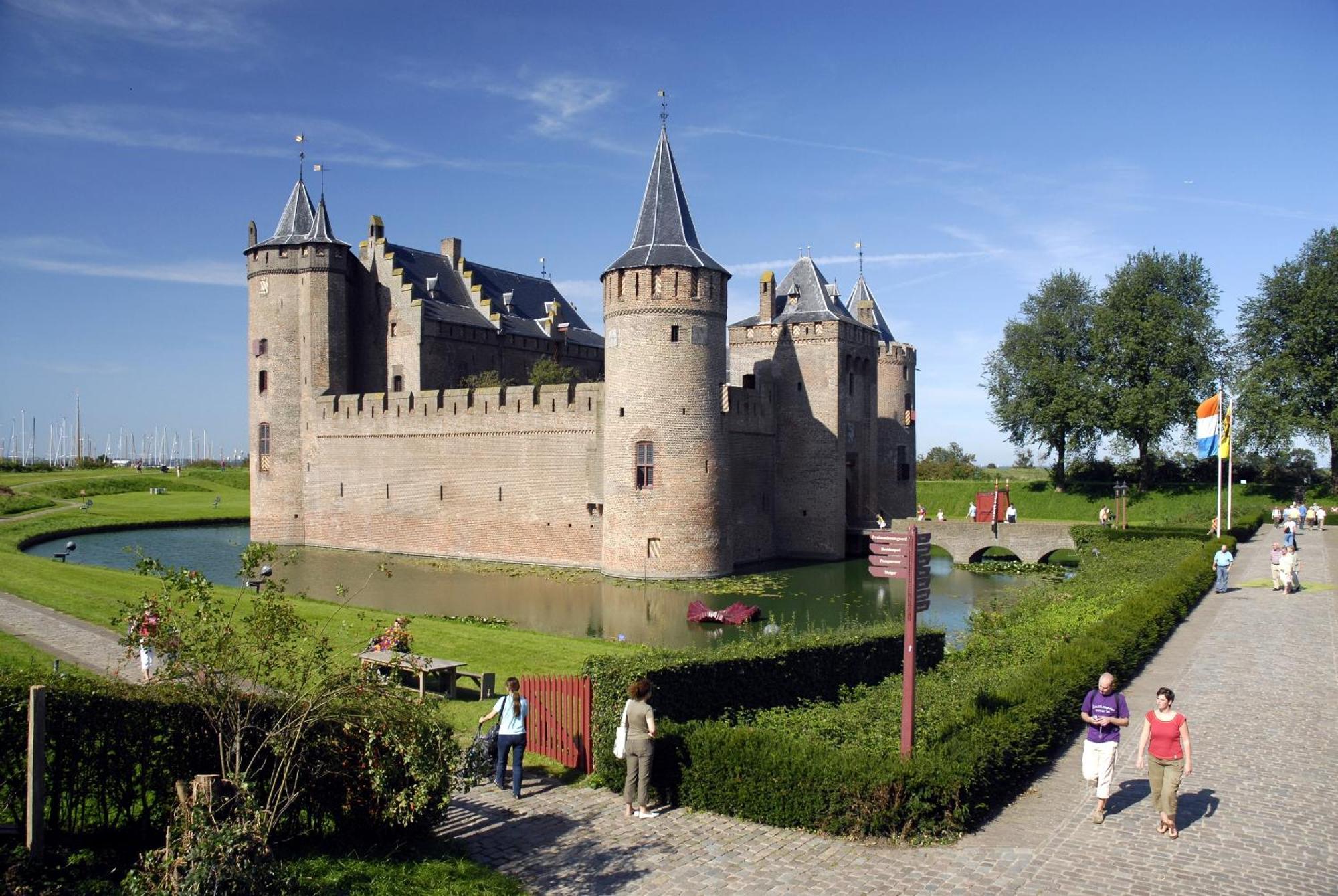Hotelhuisjes Medemblik فيرينغْئِفيرف المظهر الخارجي الصورة